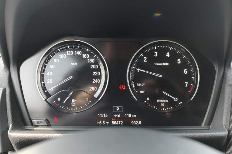 Used BMW 1 Series 2020 120i Fashion Model Odometer Close Up