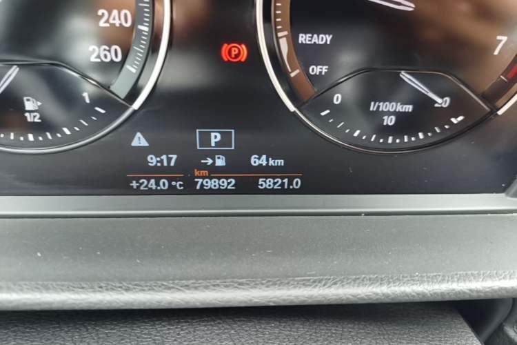 Used BMW 1 Series 2020 125i Leading Model M Sport Package Odometer Close Up