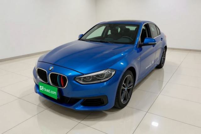 Ojetý BMW 1 Series 2020 120i Fashion Model