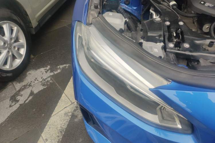 Used BMW 1 Series 2020 120i M Sport Package Right Front Headlight