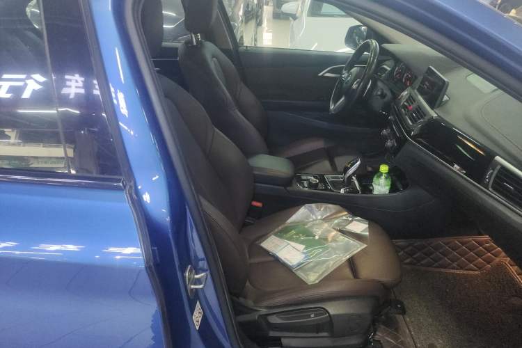 Used BMW 1 Series 2020 125i Leading Model M Sport Package Right Front Seat