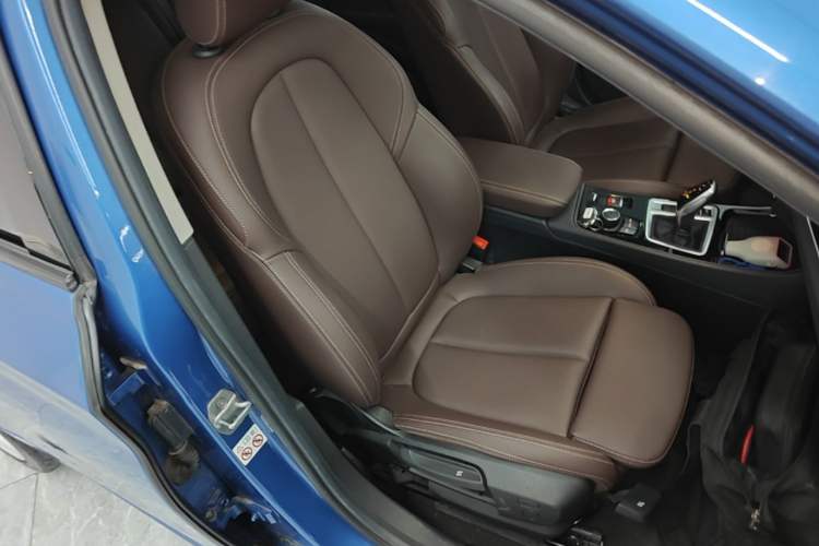 Used BMW 1 Series 2020 120i M Sport Package Right Front Seat