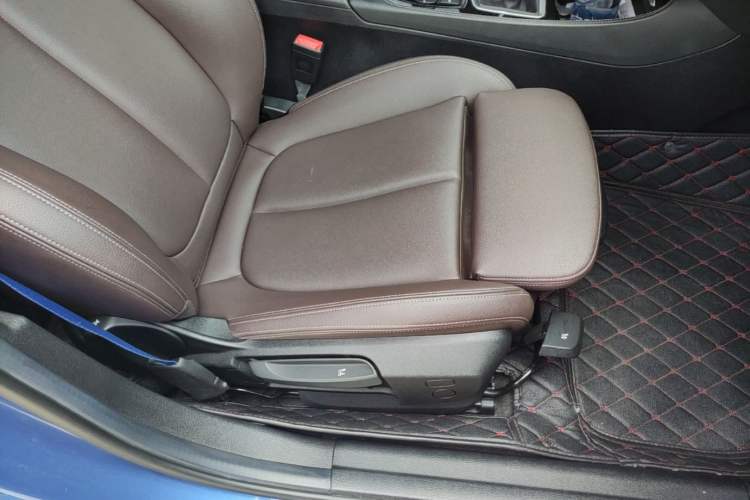 Used BMW 1 Series 2020 120i M Sport Package Right Front Seat
