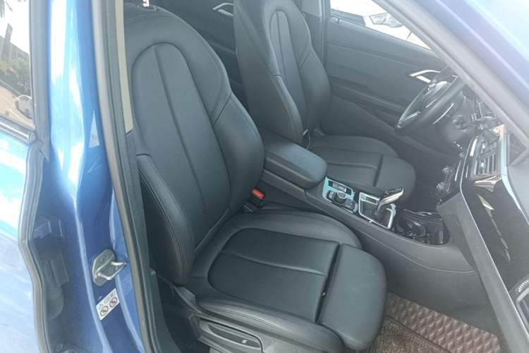 Used BMW 1 Series 2020 125i Leading Model M Sport Package Right Front Seat
