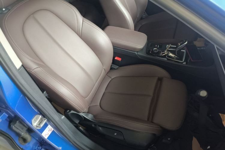 Used BMW 1 Series 2020 120i M Sport Package Right Front Seat