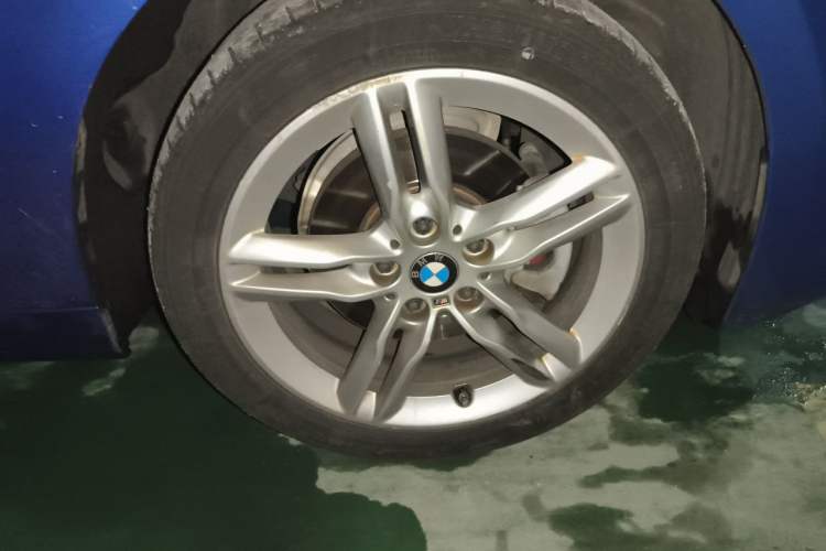 Used BMW 1 Series 2020 120i M Sport Package Right Front Wheel Hub