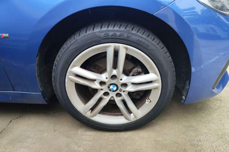Used BMW 1 Series 2020 120i M Sport Package Right Front Wheel Hub