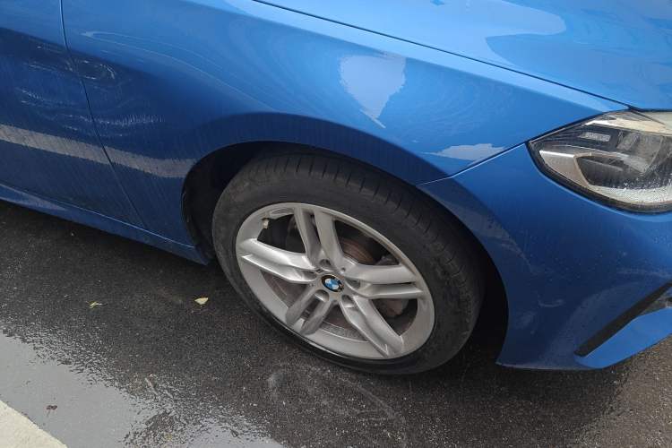 Used BMW 1 Series 2020 120i M Sport Package Right Front Wheel Hub