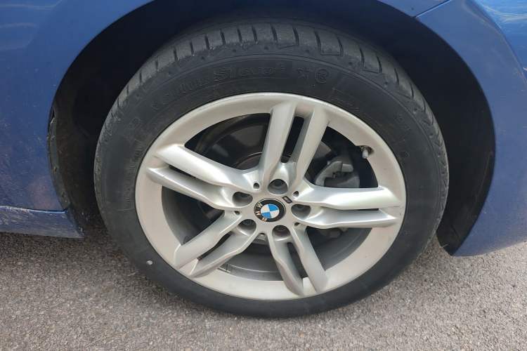 Used BMW 1 Series 2020 120i M Sport Package Right Front Wheel Hub