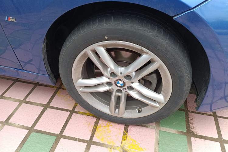 Used BMW 1 Series 2020 120i M Sport Package Right Front Wheel Hub