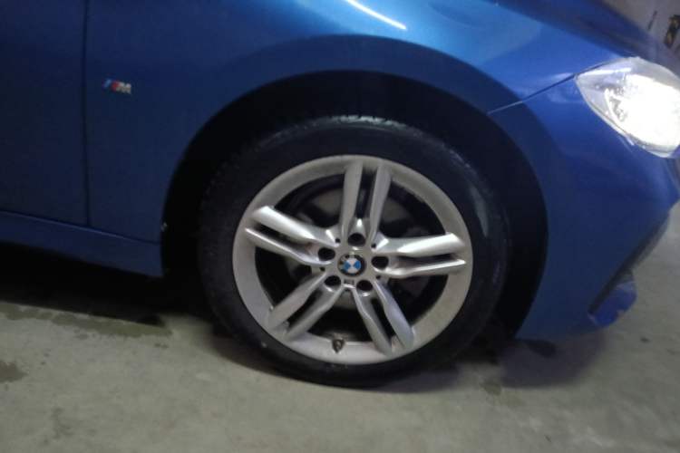 Used BMW 1 Series 2020 120i M Sport Package Right Front Wheel Hub