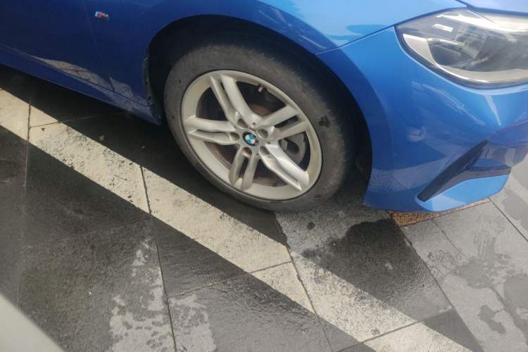 Used BMW 1 Series 2020 120i M Sport Package Right Front Wheel Hub