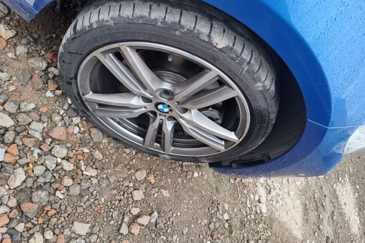 Used BMW 1 Series 2020 125i Leading Model M Sport Package Right Front Wheel Hub