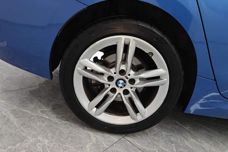 Used BMW 1 Series 2020 120i M Sport Package Right Rear Wheel Hub