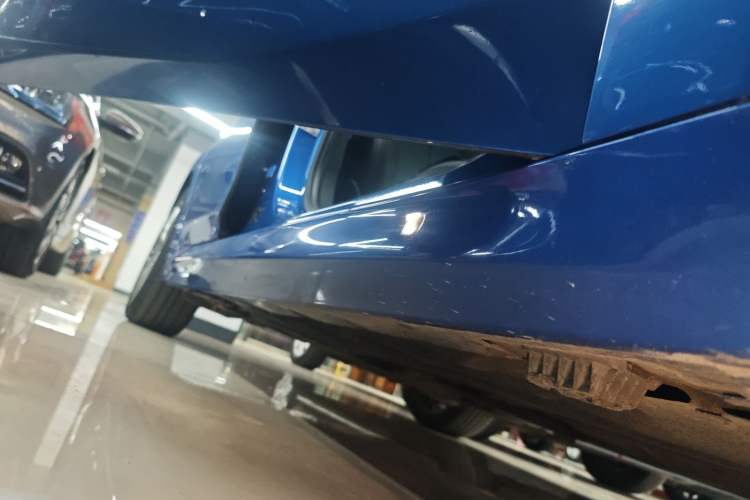 Used BMW 1 Series 2020 120i M Sport Package Right Side Sill