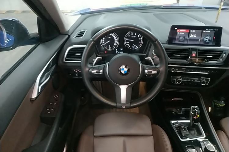 Used BMW 1 Series 2020 125i Leading Model M Sport Package Steering Wheel