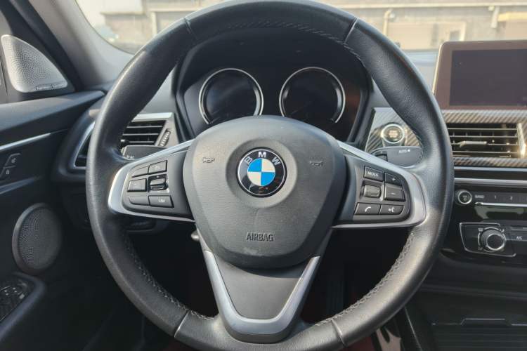 Used BMW 1 Series 2020 120i Fashion Model Steering Wheel