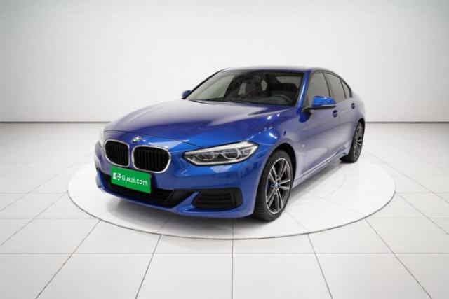 Ojetý BMW 1 Series 2020 120i Fashion Model