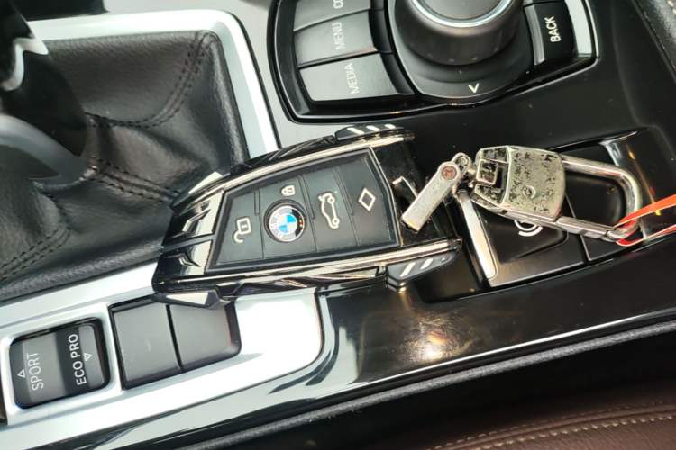 Used BMW 1 Series 2020 125i Leading Model M Sport Package Vehicle Key