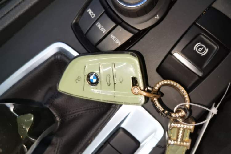 Used BMW 1 Series 2020 120i Fashion Model Vehicle Key