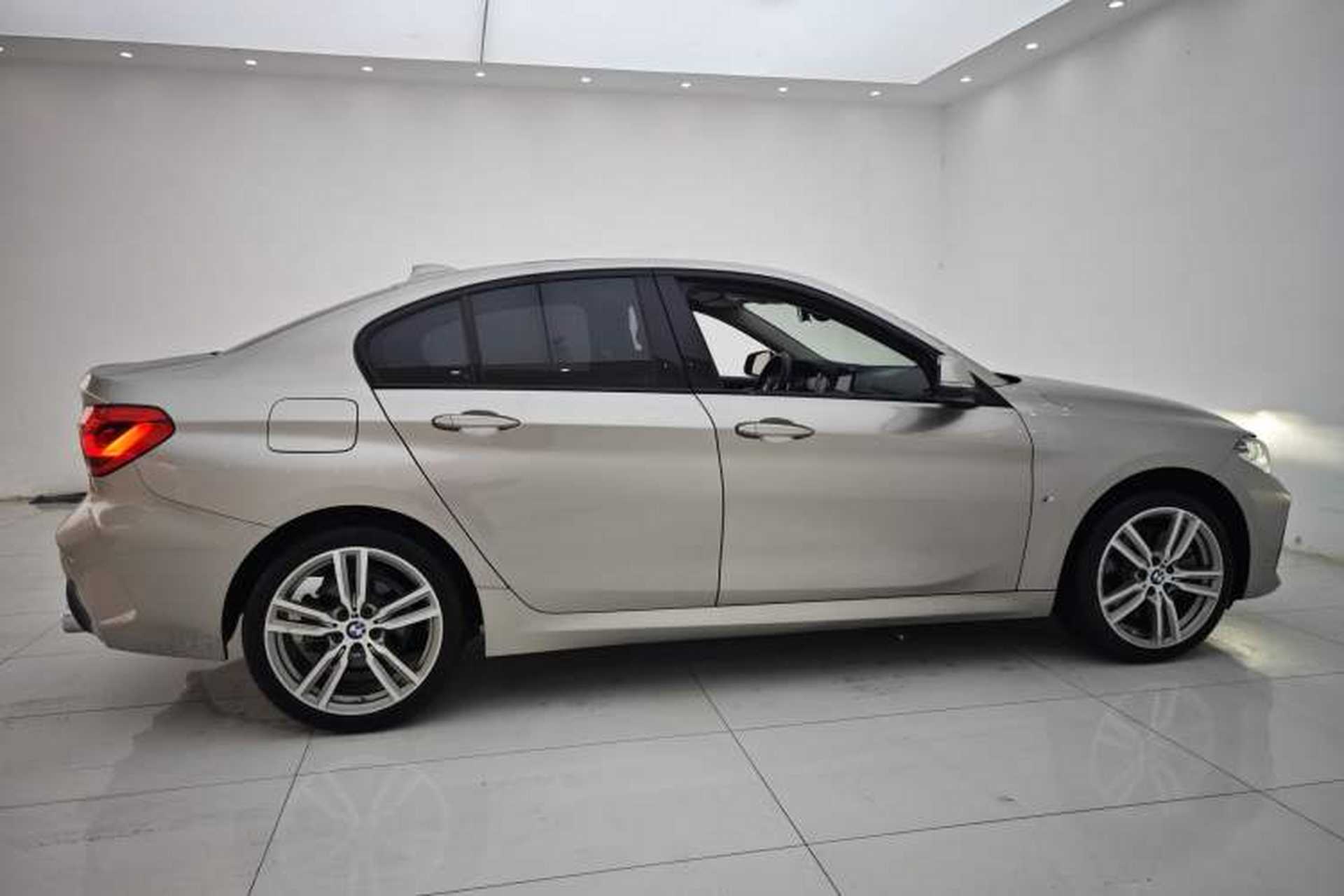 Used BMW 1 Series 2020 125i Leading Model M Sport Package Exterior 6