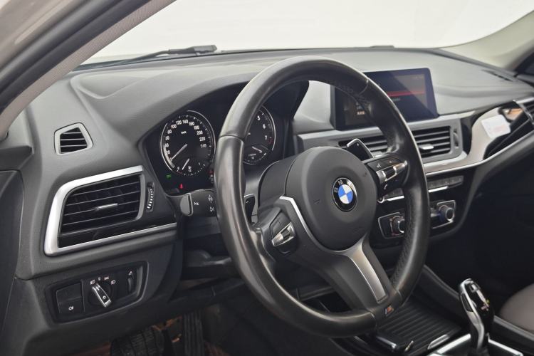 Used BMW 1 Series 2020 125i Leading Model M Sport Package Interior 10