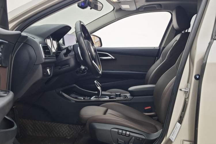 Used BMW 1 Series 2020 125i Leading Model M Sport Package Interior 11
