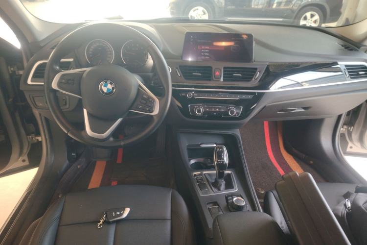 Used BMW 1 Series 2020 120i Fashion Model Center Console