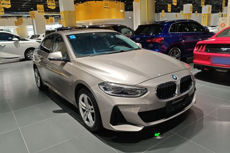 Used BMW 1 Series 2020 120i M Sport Package Front Right 45 Deg
