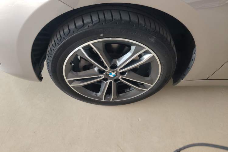 Used BMW 1 Series 2020 120i Fashion Model Left Front Wheel Hub