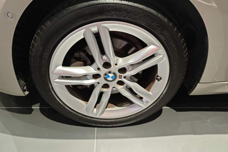 Used BMW 1 Series 2020 120i M Sport Package Left Front Wheel Hub