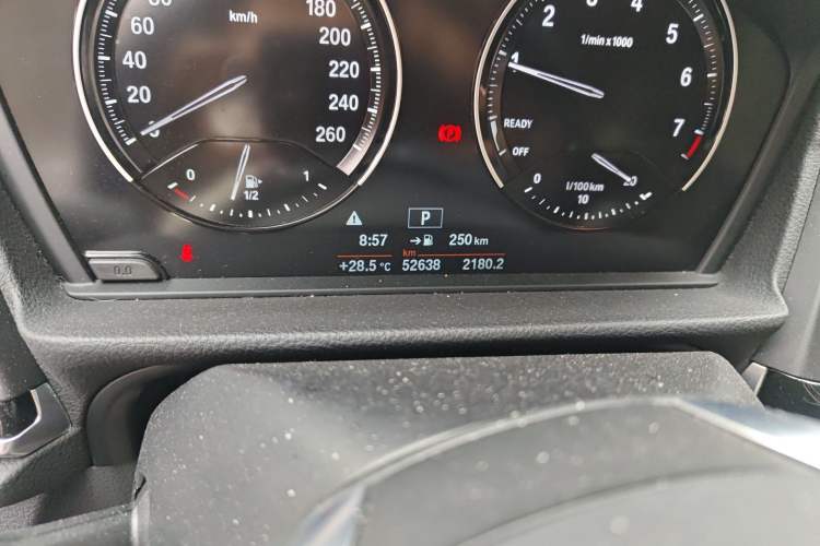 Used BMW 1 Series 2020 120i Fashion Model Odometer Close Up