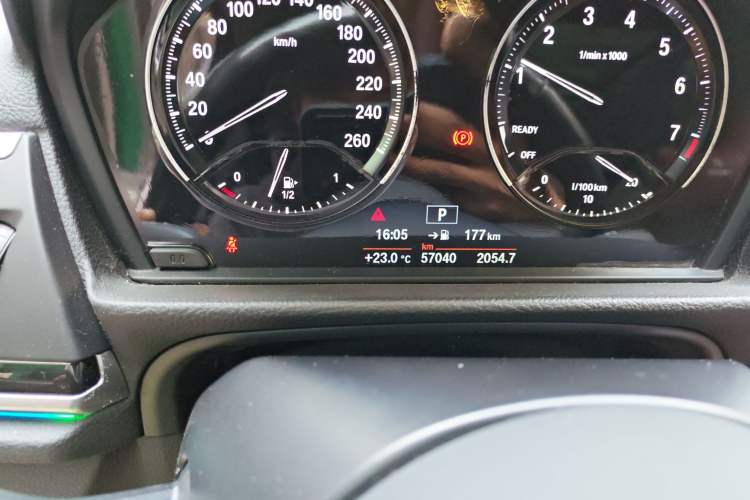 Used BMW 1 Series 2020 120i M Sport Package Odometer Close Up