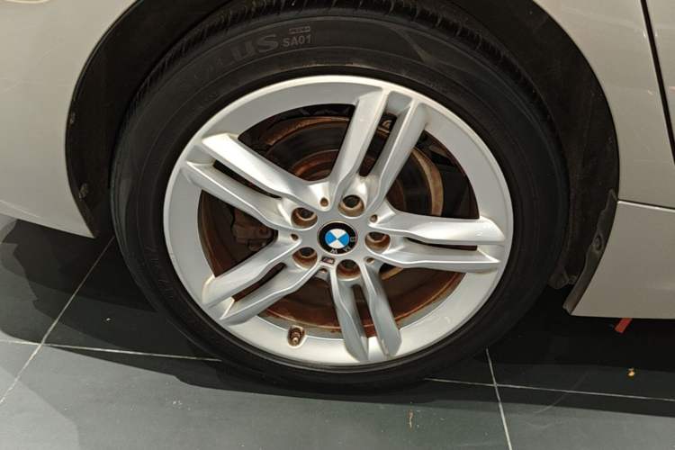 Used BMW 1 Series 2020 120i M Sport Package Right Rear Wheel Hub
