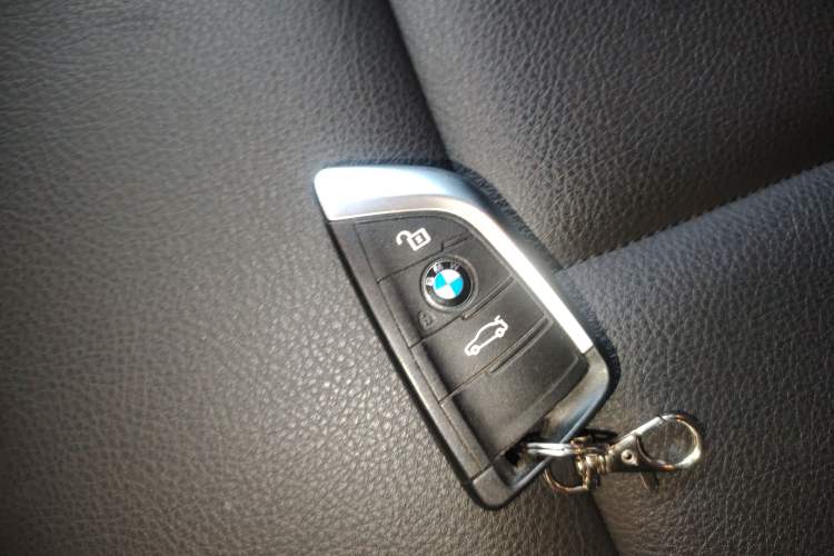 Used BMW 1 Series 2020 120i Fashion Model Vehicle Key