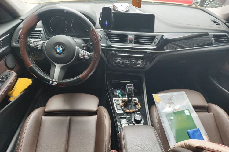 Used BMW 1 Series 2020 120i M Sport Package Center Console