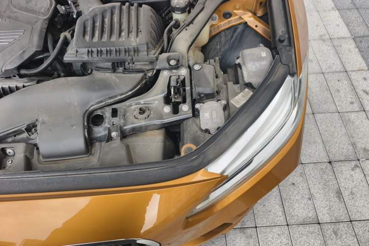 Used BMW 1 Series 2020 120i M Sport Package Engine Bay Left