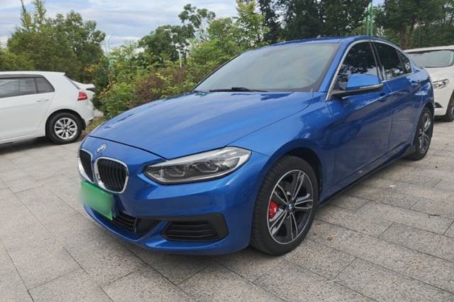Ojetý BMW 1 Series 2020 120i Fashion Model