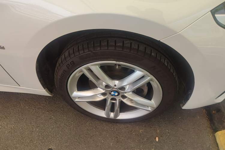 Used BMW 1 Series 2020 120i M Sport Package Right Front Wheel Hub
