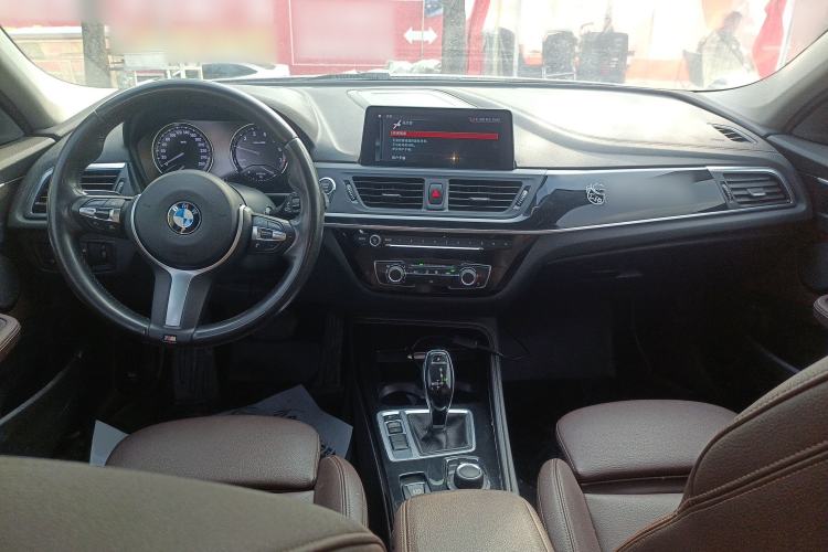 Used BMW 1 Series 2020 120i M Sport Package Center Console