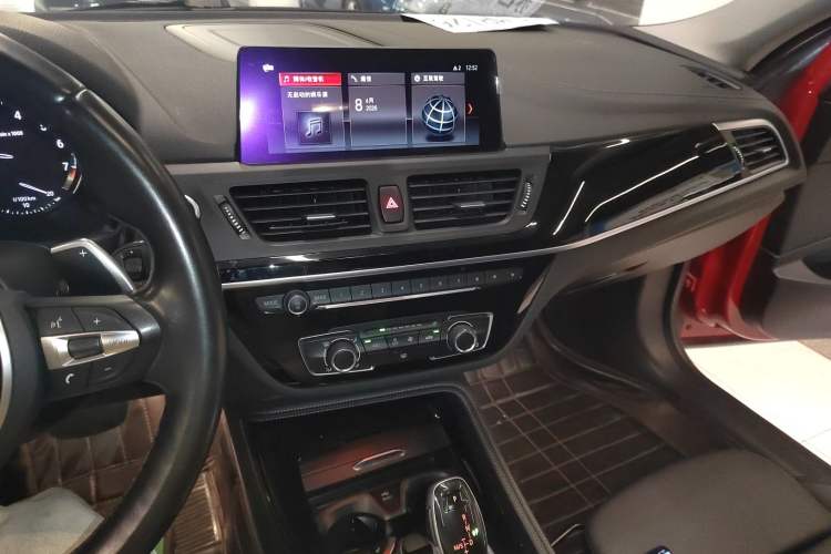 Used BMW 1 Series 2020 125i Leading Model M Sport Package Audio And AC Panel