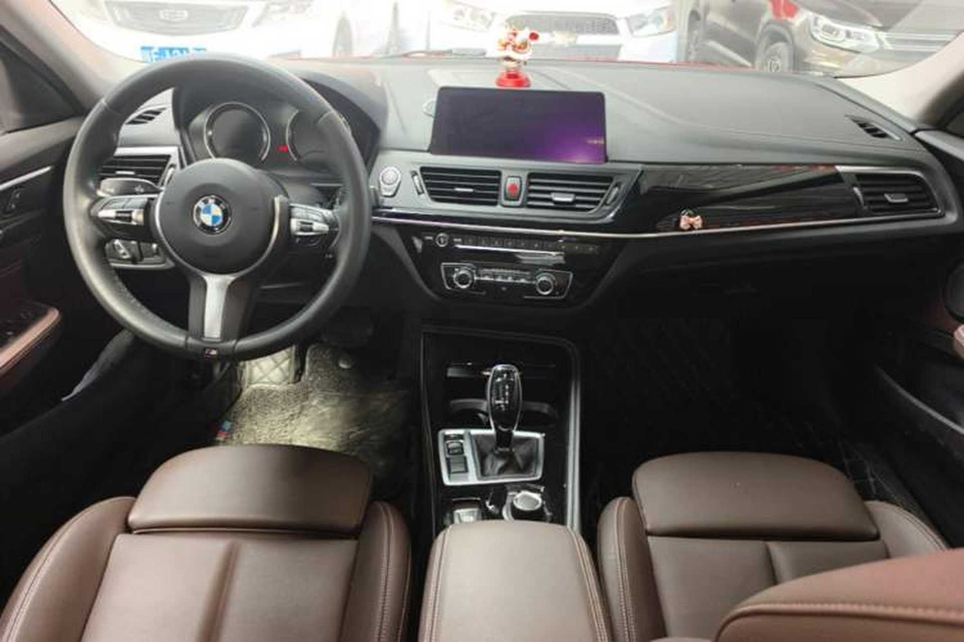 Used BMW 1 Series 2020 120i M Sport Package Center Console
