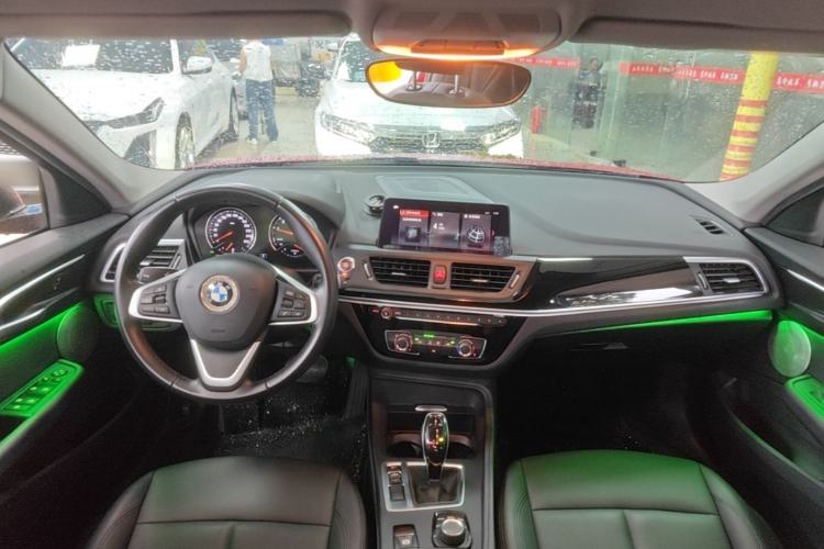 Used BMW 1 Series 2020 120i Fashion Model Center Console