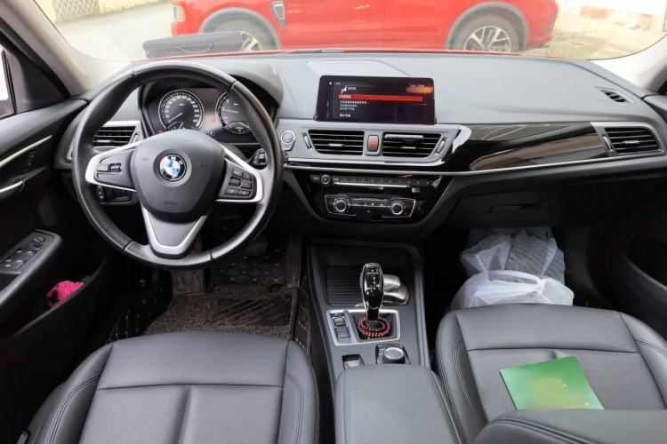 Used BMW 1 Series 2020 120i Fashion Model Center Console