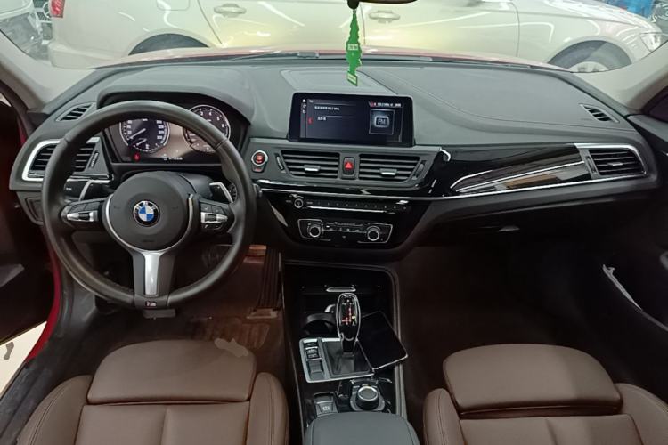 Used BMW 1 Series 2020 125i Leading Model M Sport Package Center Console