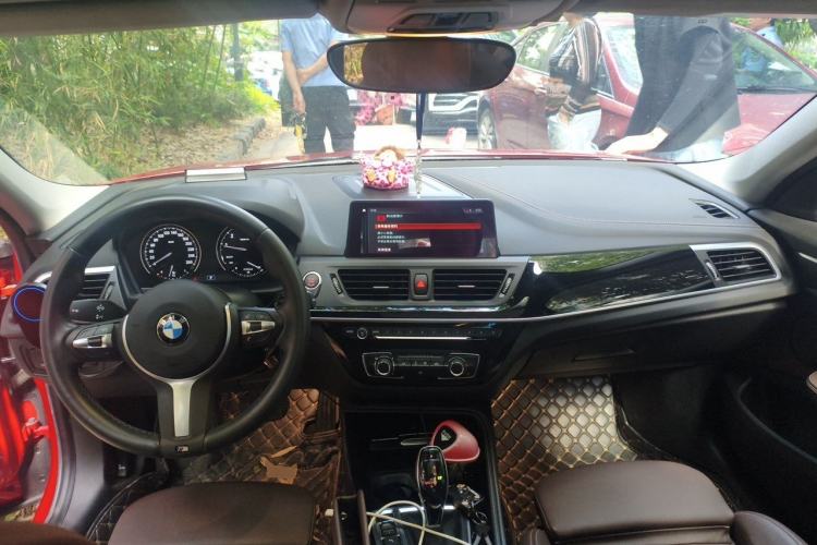 Used BMW 1 Series 2020 120i M Sport Package Center Console