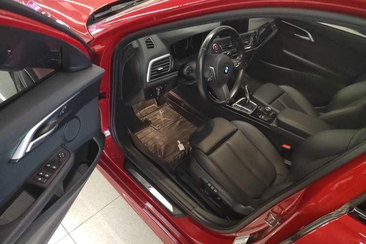 Used BMW 1 Series 2020 125i Leading Model M Sport Package Driver Seat