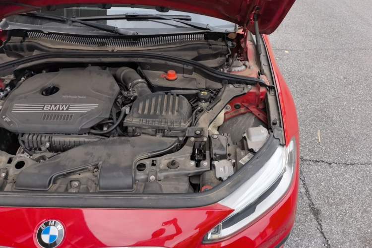 Used BMW 1 Series 2020 120i Fashion Model Engine Bay Left