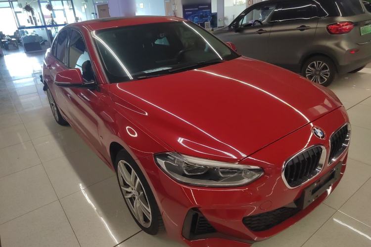 Used BMW 1 Series 2020 125i Leading Model M Sport Package Front Right 45 Deg