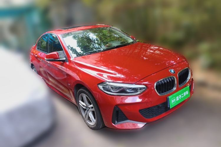 Used BMW 1 Series 2020 120i M Sport Package Front Right 45 Deg